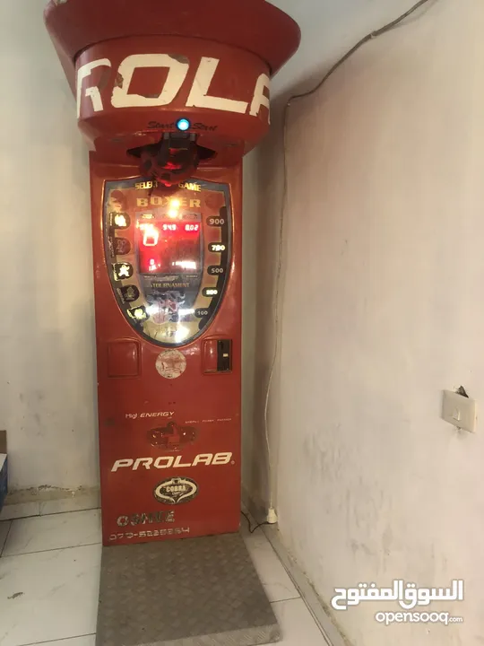 مركز العاب فيديو PlayStation وبلياردو