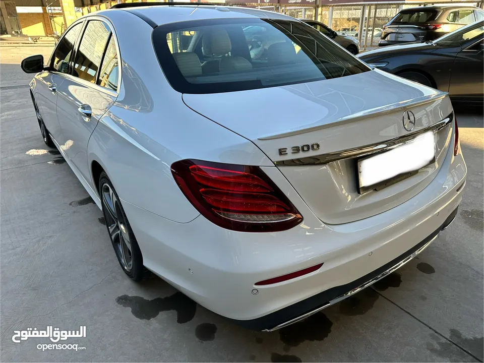 MERCEDES BENZ E300 2017