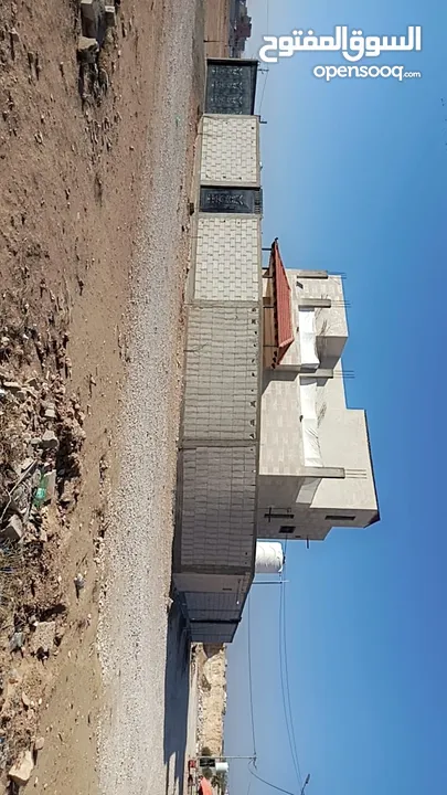 بيت لبيع طابقين مرخص ومفروز