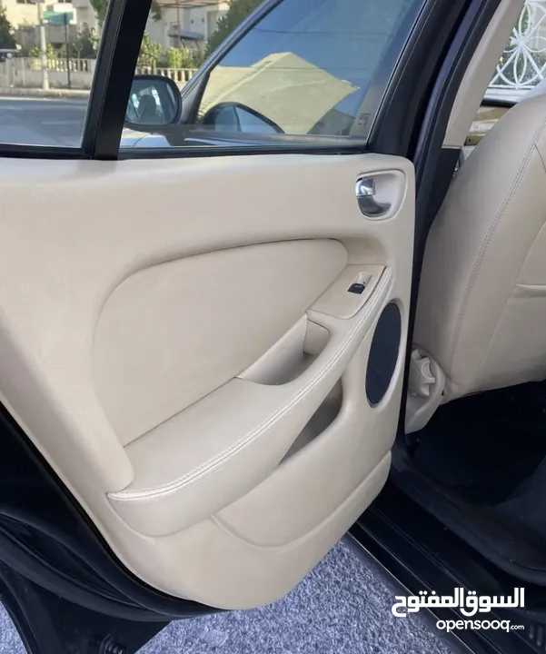 جاكوار x type 2007 محولة بالكامل 2009