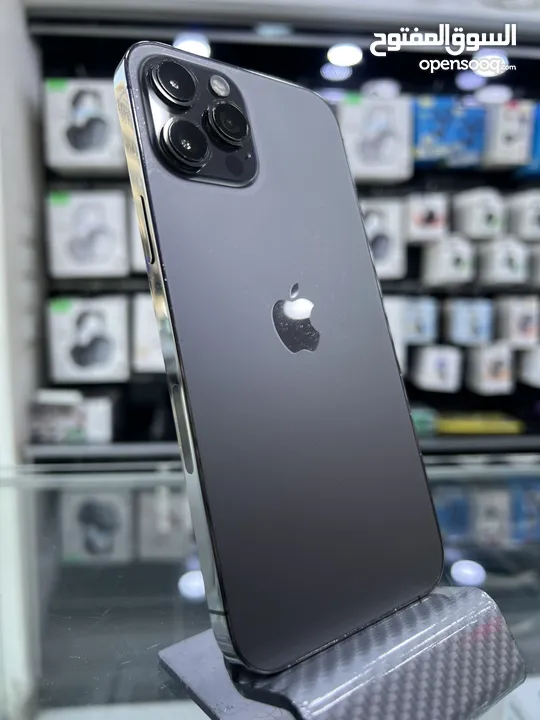 iPhone 12 Pro Max 128 GB  ايفون 12 برو ماكس مستعمل ممتاز مش مفتوح او مصلح او مغير اي قطع و على الفحص