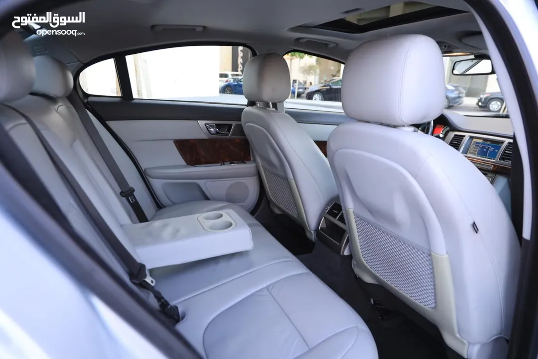 Jaguar XF 2009 3.0L    جاكوار xf 2009 وارد الوكالة / صيانة الوكالة  قاطعه مسافه 88 الف كيلو فقط