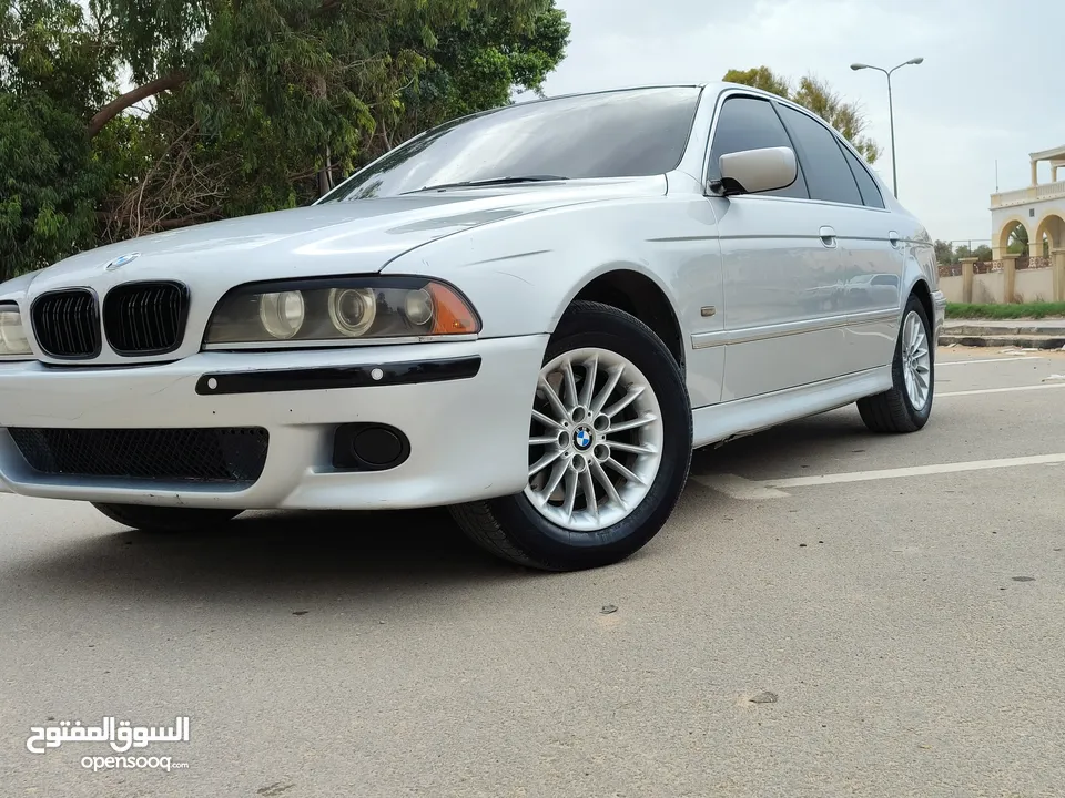 خامسه 540i