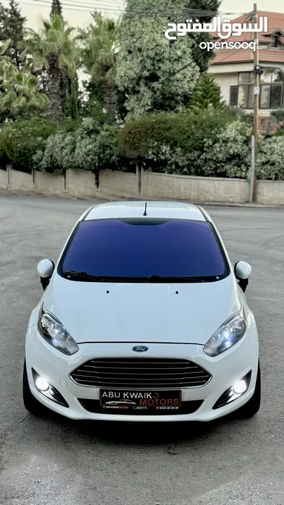 ‏Ford Fiesta 2017 ، اوتوماتيكك ،  مطور 1600 ،، فحص ممتاز تخلو من الحوادث او الضربات اغلبها بوية شركة
