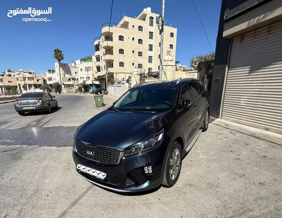 كيا سورنتو فل الفل عدا فتحه