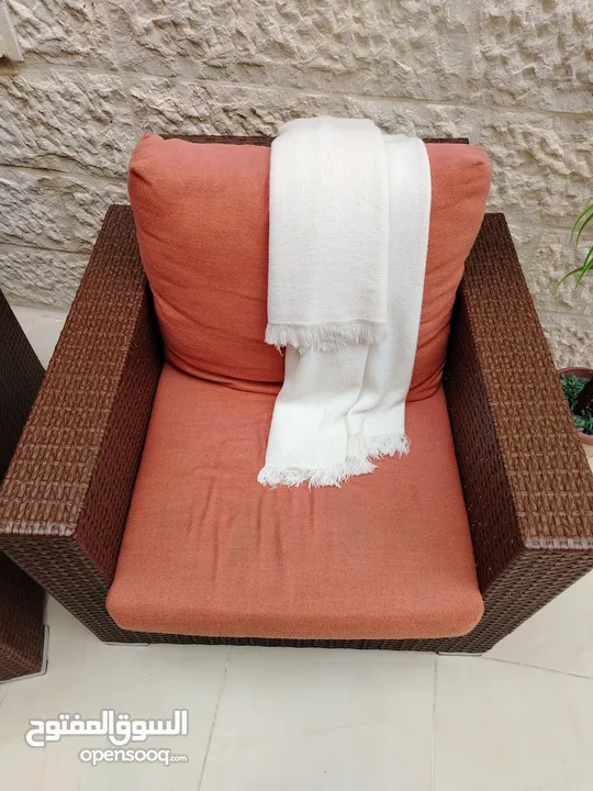 طقم راتان ثلاثية و 2 مفرد + طاولة