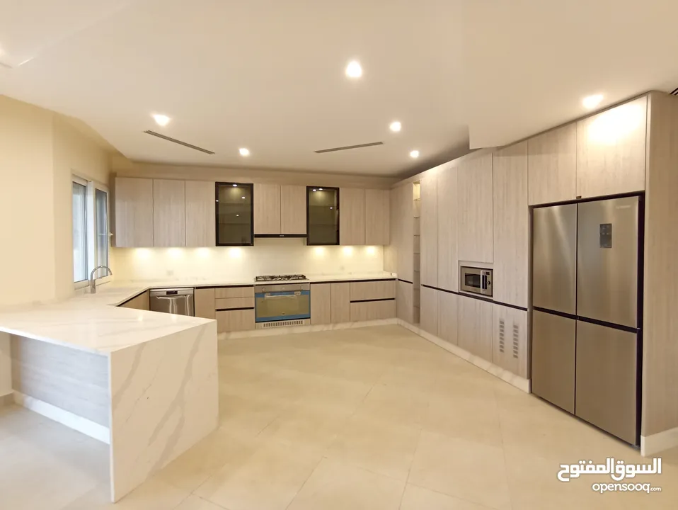 شقة غير مفروشة للإيجار 205م2 ( Property 19161 )-174847865