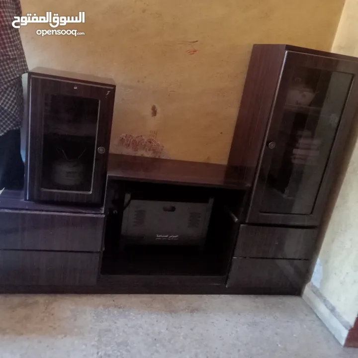 بوفيه بحالة جيدة جداً للبيع