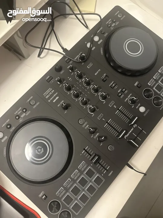 DDJ FLX4 DJ controller