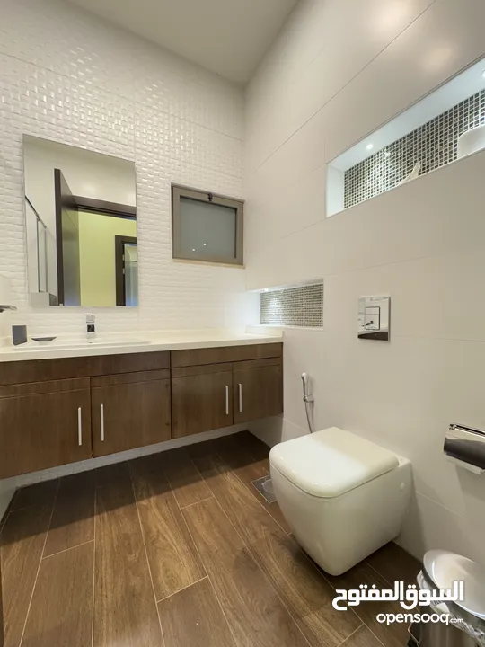 Three bedroom apartment for rent in Abdoun ( Property 40244 )-174787501