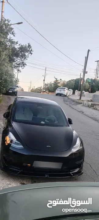 تيسلا موديل 3