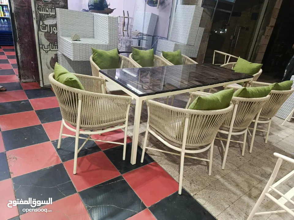 اثاث وديكور مطاعم وكوفي شوب . جميع انواع كراسي وبطولات