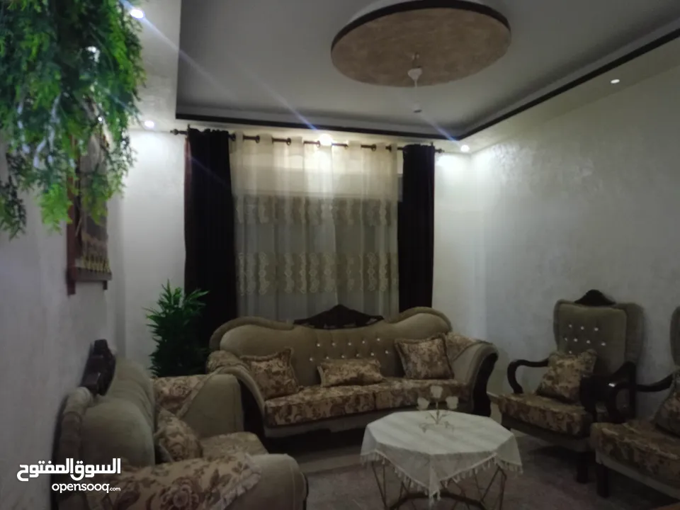 راقي جدا بحاله ممتازه