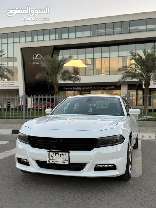 جارجر sxt plus2022 للبيع