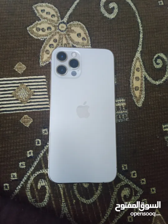 ايفون 12برو ..................