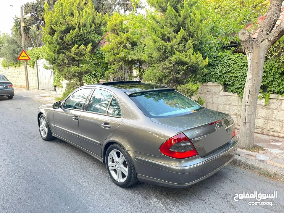 مرسيدس E200 فل كامل بانوراما موديل 2007