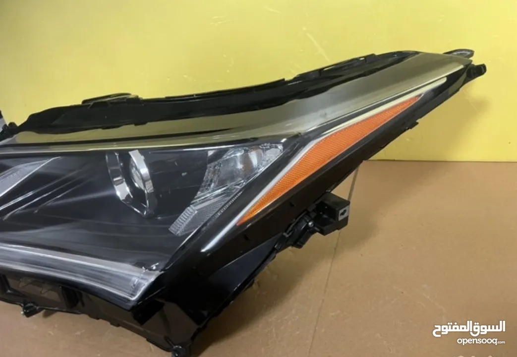 left headlight Lexus Rx 350. 2019