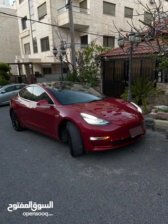 تيسلا 2020 بيرفورمنس Dual Motor اعلى موديل فحص كامل B+ لون خمري مميز استعمال شخصي