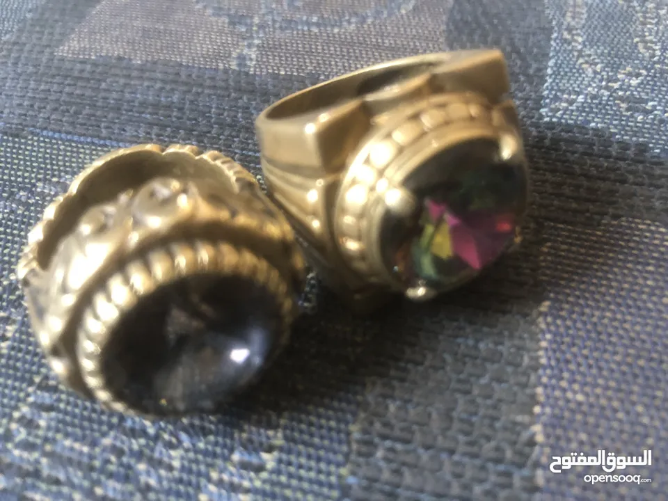 خاتمين انتيك حجر مازونايت حجم كبير للبيع بسعر مناسب الخاتم انتييك. والحجر مازونايت.