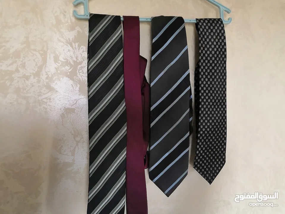 ربطة عنق بنص ديناااااار فقط
