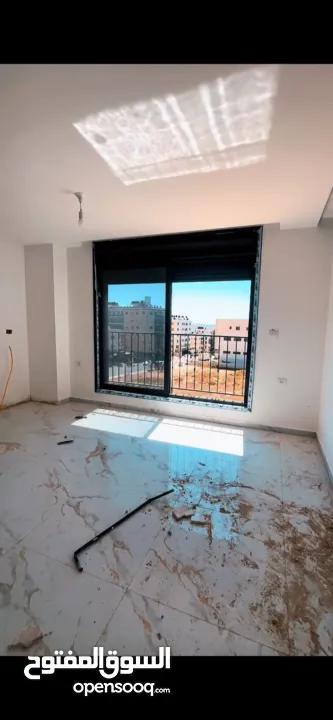 شقة بمساحة 95 متر مربع