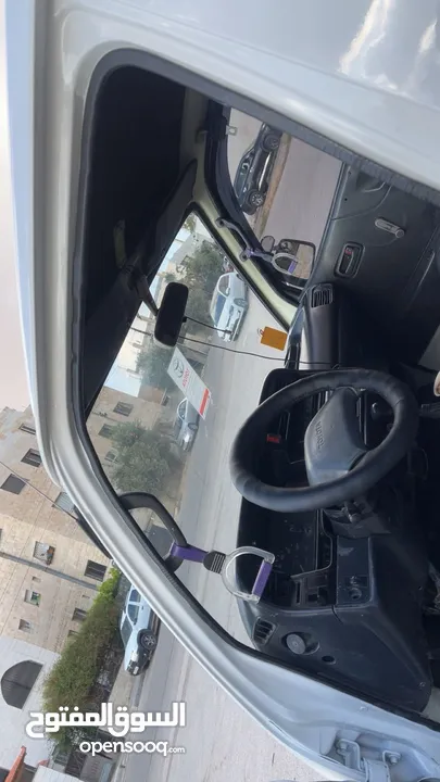 باص تويتا هايس فان وكاله