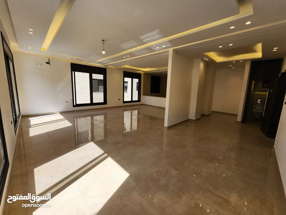 شقة للبيع في عبدون  REF : 14330