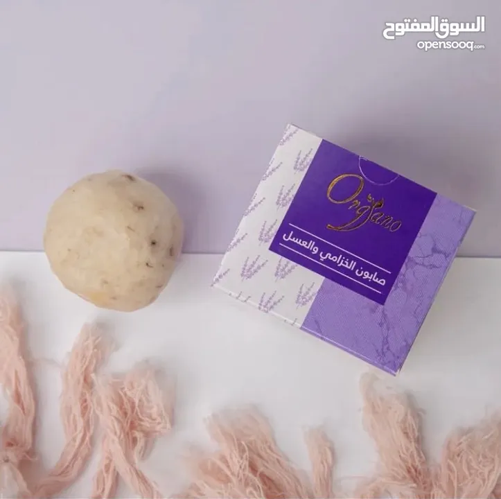 مجموعة من أنواع الصابون الطبيعي بالعسل