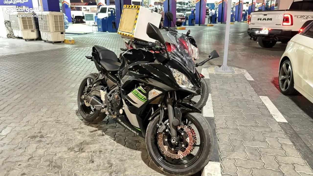 Kawasaki Ninja 650 Very low mileage