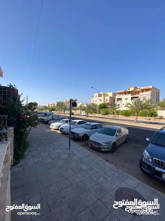 شقه للبيع في الثالثة طابق ارضي معلق شارع ألرئيسي  مقابل السابعه اكمال المنشور في الأسفار