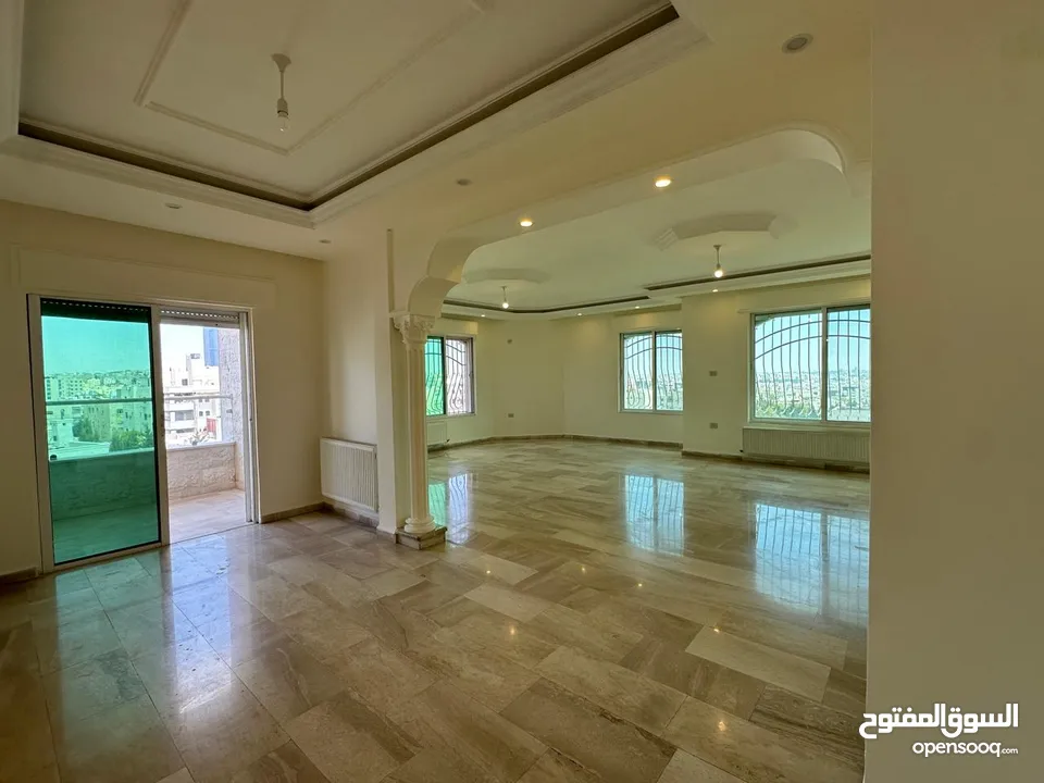 شقة طابقيه غير مفروشة للايجار في ضاحية الامير راشد ( Property 38396 ) سنوي فقط