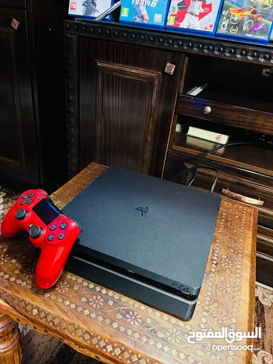 Playstation 4 Slim  بلاستينش 4 سلم