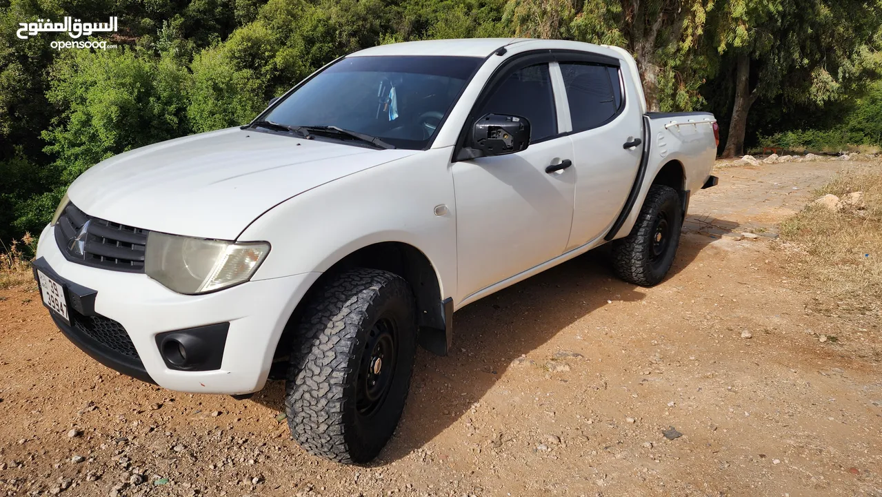 ميتسوبيشي L200 2015