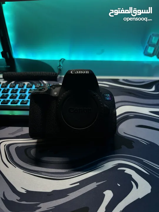 Canon 700D Same New with 2 lens
