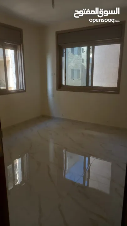 شقة للايجار عمارة بيسان (شارع الارسال - منطقة المصايف - بالقرب من مستشفى Hclinic)