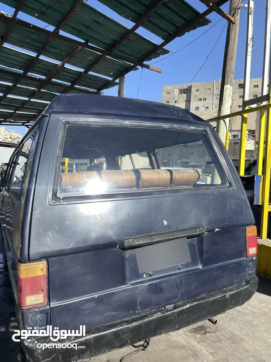 ميتسوبيشي L200 موديل 1986