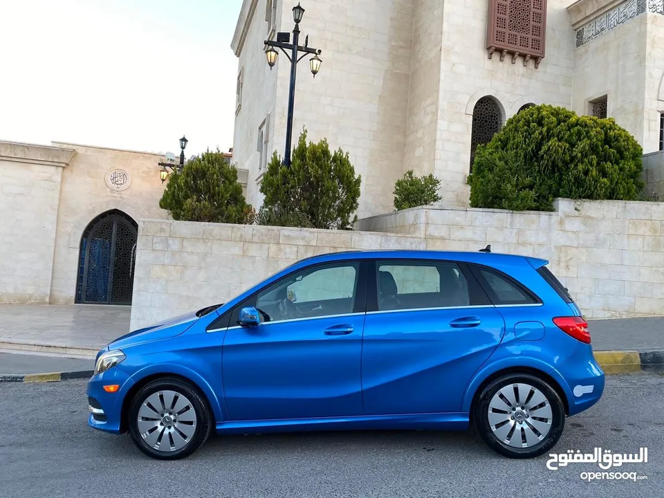 مرسيدس B class ماشيه 88 الف فقط بحاله الوكاله