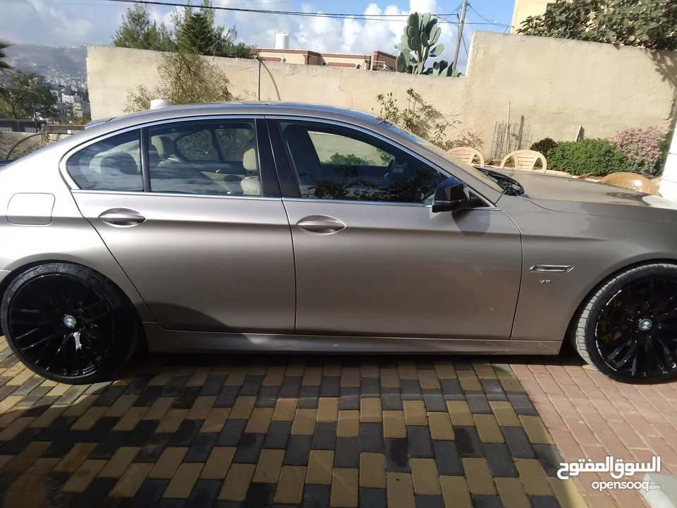 بي ام 520 2015