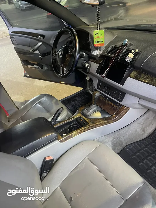 BMW X5 موديل 2001 فحص كامل ترخيص وتنازل واطي للبيع او البدل ع مرسيدس E200 موديل 2004