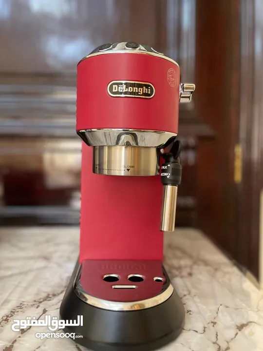 مكينة قهوة اسبرسو Delonghi