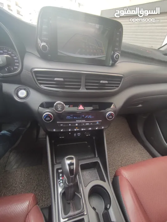 هونداي توسان فل الفل اضافات دهان شركة وعداد أصلي 70000كم فقططط رخصة وتأمين شامل للبيع بسعر مغري