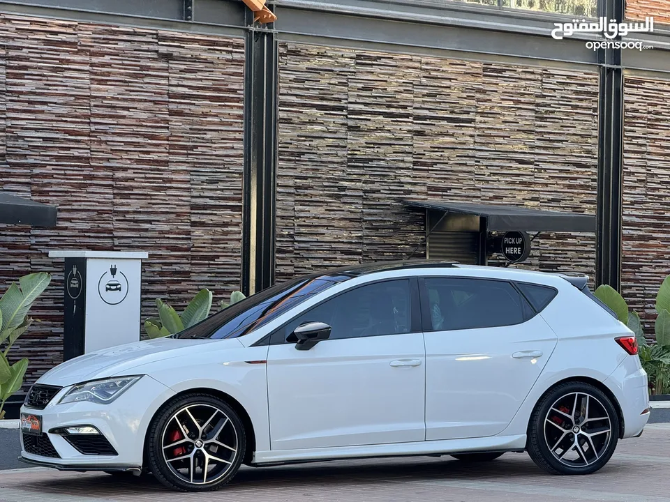 سعر مغري جداً !  Seat Leon FR إضافات كاملة بانوراما،أتوماتيك