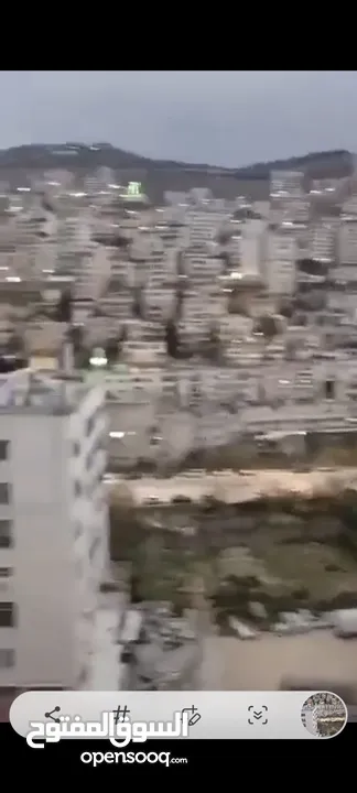 شقه. 162 م2 راقيه مطله وكاشفه قريبه من. المنتزه. ووسط البلد موقع حيوي