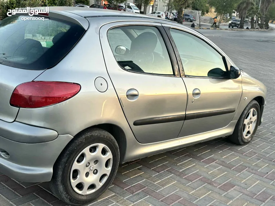 بيجو موديل 2006  206