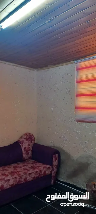 منزل مستقل في الزرقاء الزواهرة حي الجبر للبيع.............................