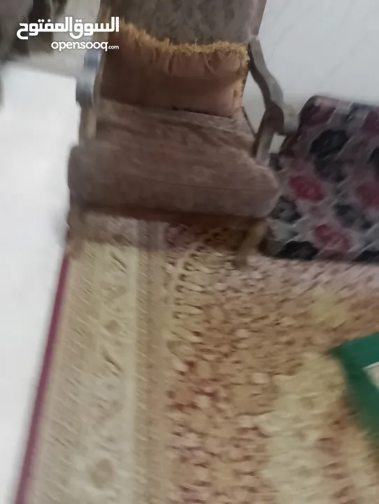 طقم كنب وطقم فراش للبيع