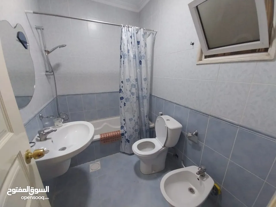 Unfurnished apartment to Rent  ( Property 38822 )-174775443