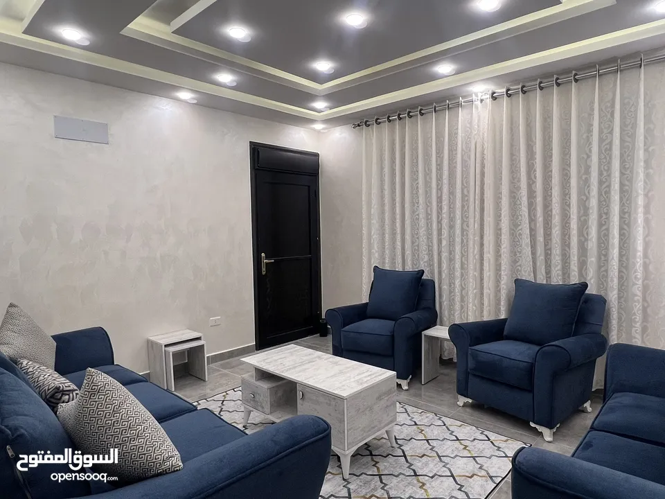 (( مسايا )) شقة مفروشة فندقية vip للأيجار لاصحاب الذوق الرفيع في (( اربد )) الحي الشرقي مدخل مستقل