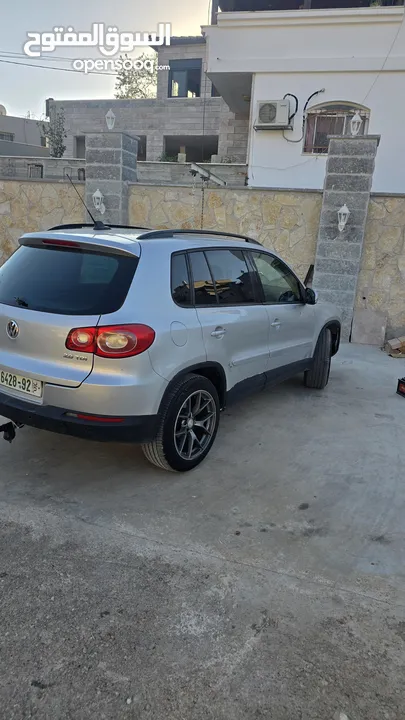 فولكسفاجن تيجوان سولار 4×4 فل اضافات