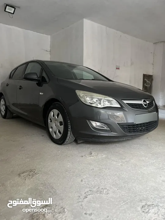 opel astra 2011